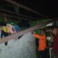 Delapan RW di Desa Giri Asih, Kecamatan Batujajar KBB luluh lantah akibat hujan deras disertai angin puting beliung, Minggu (14082022) foto BPBD KBB 