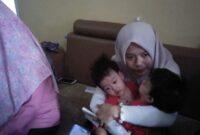 Putri cantik Ayesta Azalea dan Aleeya Azalea Putri Emira bayi kembar siam asal Desa Cipada, Kecamatan Cisarua, Kabupaten Bandung Barat (foto: Wisnu) 
