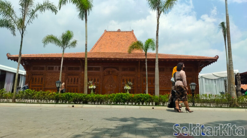Gubernur Jabar, Ridwan Kamil meresmikan Bale Budaya Parahyangan, Padalarang KBB (Foto: Abdul) dok. SekitarKita.net 
