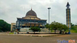Masjid Agung Ash-Shidiq Kabupaten Bandung Barat, (Foto: Abdul) dok. SekitarKita.net