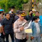 Empat pelaku begal di kawasan Cikarang Utara Kabupaten Bekasi berhasil diringkus Jajaran Polres Metro Bekasi. Rabu 05 Oktober 2022 (foto: Arjun/dok. SekitarKita.net)