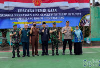 Kolonel H.Sunardi, S.E., M.M. Wadanmen Chandradimuka Akedemi TNI bersama Wakil Walikota Kota Magelang KH.Mansyur membuka TMMD Sengkuyung Tahap III 2022.