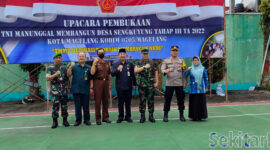 Kolonel H.Sunardi, S.E., M.M. Wadanmen Chandradimuka Akedemi TNI bersama Wakil Walikota Kota Magelang KH.Mansyur membuka TMMD Sengkuyung Tahap III 2022.