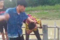Aksi perundungan pelajar di Lampung viral, Polisi amankan 2 pelaku (foto: video viral)