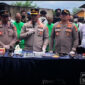 Polres Metro Bekasi mengungkap kasus sindikat motor di Bekasi.
