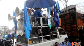 Ratusan buruh dari KSPSI menggelar doa bersama didepan gedung DPRD KBB. (foto: Daim)