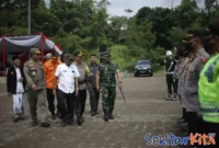 Kapolres Cimahi, AKBP Imron Ermawan (kanan).