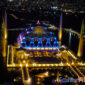 Foto keindahan Masjid Raya Al- Jabbar (MRAJ) di Kecamatan Gedebage, Kota Bandung di malam hari. (Foto: Sahabat Hen-hen)