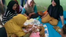Penemuan bayi di Desa Sukamakmur, Kecamatan Sukakarya, Kabupaten Bekasi
