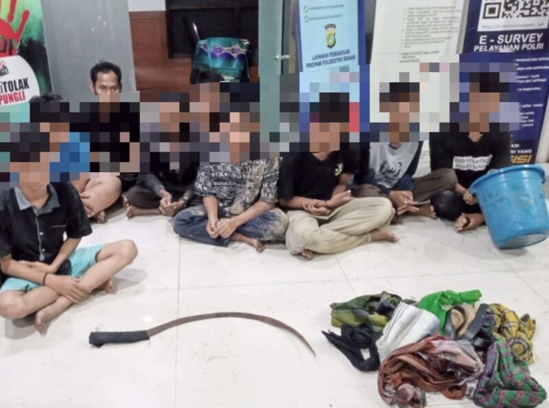 Ilustrasi remaja tawuran (foto: Abdul Kholilulloh)