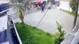 Dua kelompok pelajar terlibat tawuran di Cikarang Selatan, satu diantaranya tewas (foto: tangkapan layar CCTV)