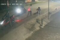 Aksi Percobaan begal di Kecamatan Setu, Kabupaten Bekasi (foto: tangkap layar @kabarnegri).