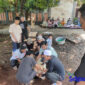 Pokja Wartawan melakukan penyembelihan hewan kurban di Rumah Suryo Daryono, Jalan kebun Kelapa, RT03/RW07, Desa Tambun, Kecamatan Tambun Selatan, (foto: Abdul Kholilulloh) 