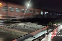 Perlintasan kereta api jalan Baru Kompas, Tambun, Kecamatan Tambun Selatan, Kabupaten Bekasi kembali memakan korban jiwa (foto: Abdul Kholilulloh)
