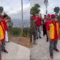Bupati Cianjur Herman Suherman bersama rombongan di tempat tertinggi 1300 dpl di Desa Puncak Baru, Cidaun (Tangkapan layar Facebook @H Herman Suherman).