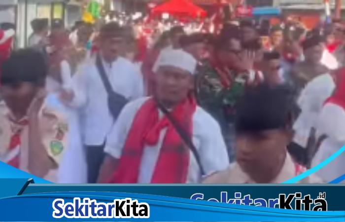 Peserta pawai taaruf dari Kecamatan Campaka (Tangkapan layar FB @H Herman Suherman).