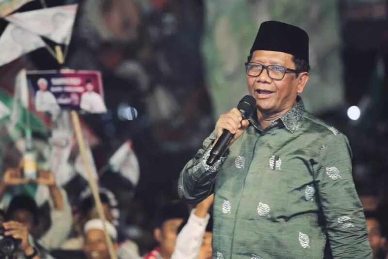 Mahmud MD saat pulang kampung ke Madura di sambut ribuan massa dengan shalawat