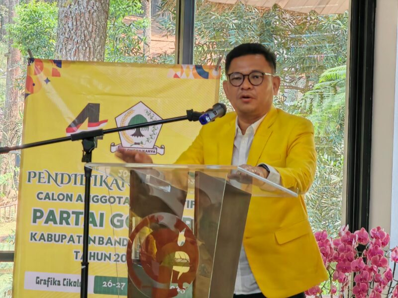 Kang Ace pada rapat kerja antara Komisi VIII DPR RI dengan Kementerian Sosial, di Gedung DPR RI, Selasa (7/11/2023). 