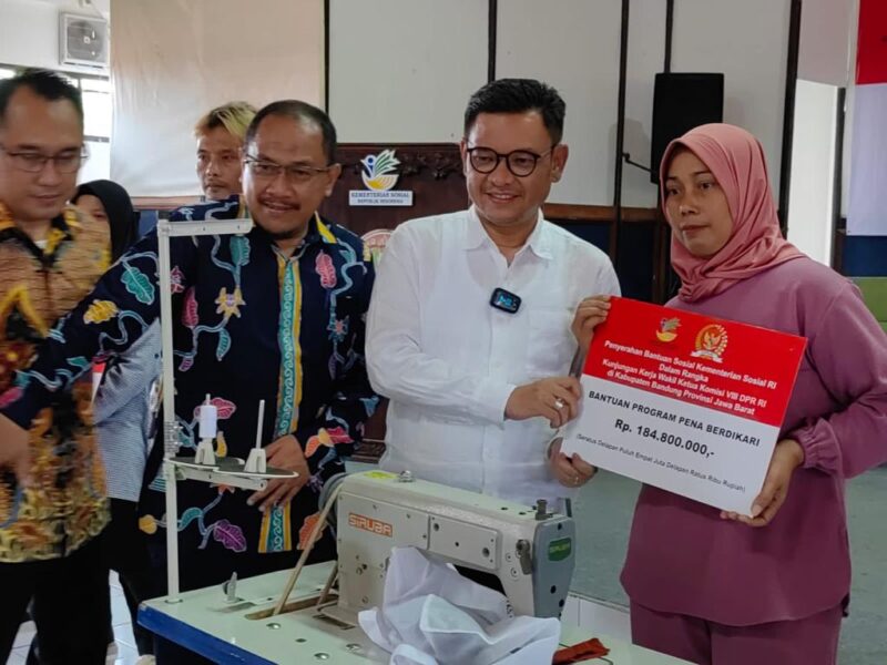 Kang Ace gelontorkan Rp202 Miliar untuk masyarakat di Dapilnya