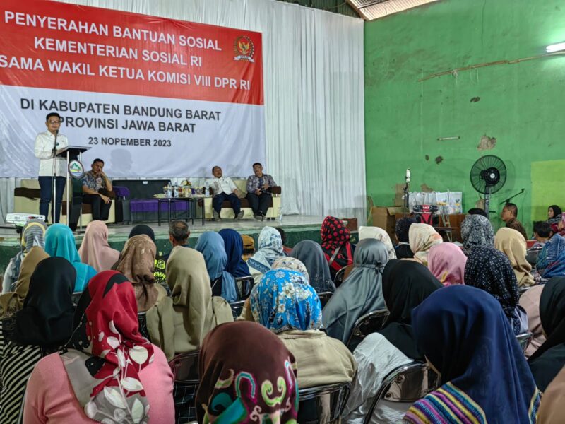 Kang Ace kembali menyampaikan bansos senilai Rp173 Miliar untuk warga Bandung Barat