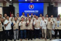 Pembukaan Konferensi Persatuan Wartawan Indonesia Kabupaten Bandung Barat, dihadiri Ketua PWI Jabar, Hilman Hidayat, Ketua DPRD KBB Rismanto dan Kepala Dinas Kominfotik KBB, Yoppy Indrawan didampingi Kabid Komunikasi Taufik Kurnaefi mewakili Pj Bupati. (foto: Abdul Kholilulloh)