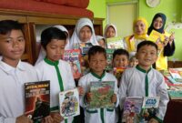 Kunjungi MIS Asy-Syafaat Cimaung Bandung, Ketua IIPG Jabar Ajak Minat Baca Anak dengan Cara Menarik

https://sekitarkita.id/kunjungi-mis-asy-syafaat-cimaung-bandung-ketua-iipg-jabar-ajak-minat-baca-anak-dengan-cara-menarik/