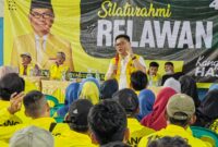 Kang Ace saat bersilaturrahmi dengan relawan Kecamatan Cicalengka, Cikancung dan Nagreg di GOR Bintang Raya, JI. Raya Cicalengka - Majalaya, Mandalasari, Cikancung Kabupaten Bandung, Minggu (24/12/2023).