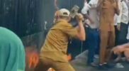 Viral! Aksi demo APDESI di Jakarta berujung ricuh, Kades Bandung Barat jadi sorotan netizen