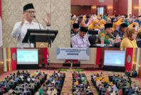 Kang Ace saat memaparkan Tata Kelola Dana Haji saat Silaturrahmi dengan Forum Komunikasi Diniyah Takmiliyah KBB dan Kabupaten Bandung (Ist)