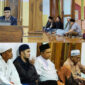 Kang Ace saat shalat subuh berjamaah di Kabupaten Bandung (Ist)