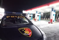 Polres Cimahi melakukan penyidikan dugaan minibus terbakar di SPBU Cikamuning Padalarang Bandung Barat (foto: Abdul Kholilulloh)