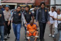 Rizal Nur Firdaus (24) eksekutor pembunuh bayaran diringkus polisi dan dihadiahi timah panas (foto: dok Polres Karawang)