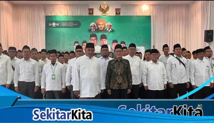 Pengurus Cabang Nahdlatul Ulama (PCNU) Kabupaten Karawang menggelar pelantikan pengurus 18 Lembaga PCNU, di Aula Husni Hamid, komplek Pemda Kabupaten Karawang, Sabtu (26/1/2024).