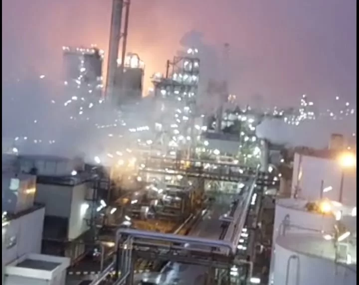 Kebocaran gas PT Pindo Deli Karawang, 43 warga keracunan muntah hingga pingsan 