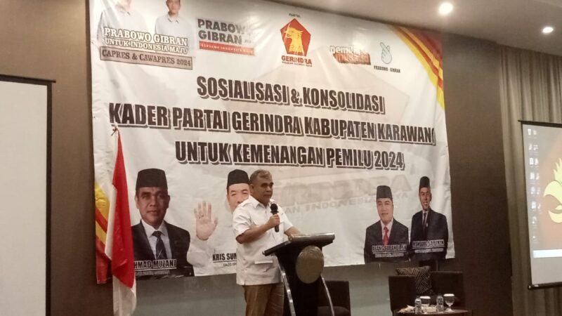 Sektretaris Jenderal DPP Partai Gerindra Ahmad Muzani saat menghadiri konsolidasi partai Gerindra di Kabupaten Karawang, (foto: Andyka tim SekitarKita.id)
