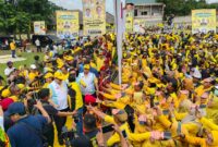 Massa sambut Ketua Umum DPP Golkar Airlangga Hartato, Gibran, Kang Ace, serta lainnya (Ist)