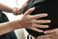 Ilustrasi kehamilan LGBTQ - mayoclinichealthsystem