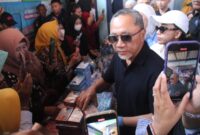 Menteri Perdagangan (Mendag) Zulkifli Hasan ketika berkunjung ke Kabupaten Bandung Barat (KBB), Sabtu, 20 Juli 2024.