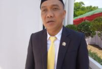 H. Asep Syaripudin, yang akrab disapa H. Ibe, resmi dilantik kembali sebagai Anggota DPRD Kabupaten Karawang untuk periode 2024-2029. Foto: Andyka Nugroho