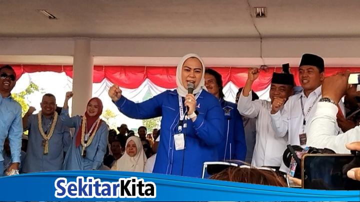 Mantan Bupati Karawang Periode 2014-2019 dan 2019-2024 Cellica Partai Demokrat (foto: Andyka Nugroho)