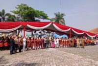 Ratusan kader desa mengikuti Pasanggiri Rampak Sekar atau paduan suara yang digelar di Kecamatan Padalarang, Kabupaten Bandung Barat (KBB), foto: Ane