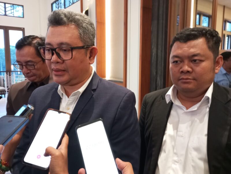 Penjabat Bupati Bandung Barat, Ade Zakir (foto: Abdul Kholilulloh)