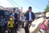 anggota DPRD Karawang, Kaemin Komarudin Ledeng hadiri hajat bumi di Kelurahan Karangpawitan, Kecamatan Karawang Barat, Karawang (foto: Andyka Nugroho)