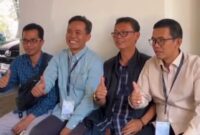 Pasangan Calon Bupati dan wakil bupati Bandung Barat, Edi Rusyandi - Unjang Asari (EDUN) usai jalani pemeriksaan kesehatan di RSHS Bandung (foto: Istimewa) 