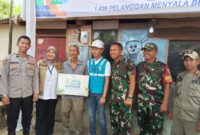PLN Karawang Gelar Penyalaan Serentak Light Up The Dream di Kp Jati Udik 1 (foto: istimewa)