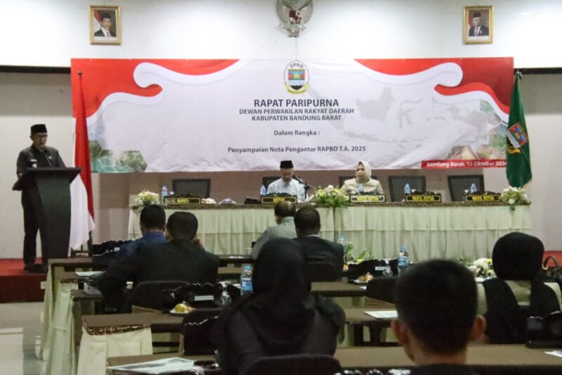 Tuntas, Pemkab Bandung Barat Terima Surat Pelunasan Pembiayaan Utang Rp285 Miliar dari PT SMI (foto: istimewa)