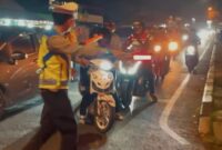 Polres Cimahi melakukan razia knalpot brong (foto: istimewa)