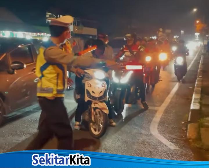 Polres Cimahi melakukan razia knalpot brong (foto: istimewa)