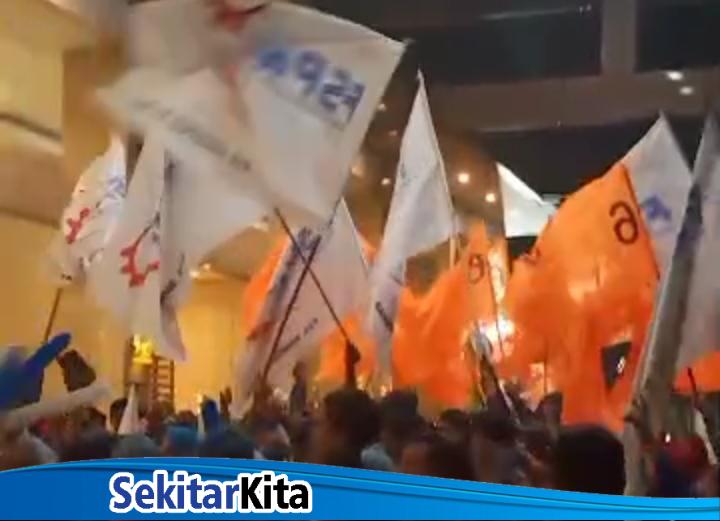 Suasana debat kedua Pilkada Kabupaten Bandung Barat (KBB) 2024 yang berlangsung di Hotel Novena, Kecamatan Lembang, Senin (18/11/2024),