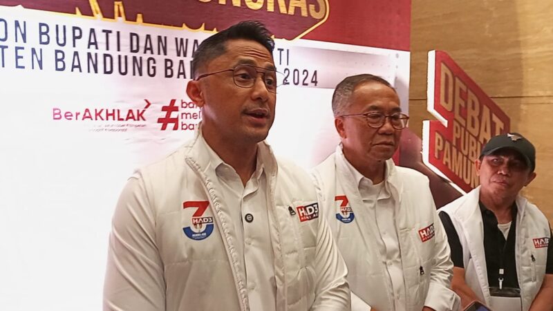 pasangan calon Bupati dan Wakil Bupati Bandung Barat Nomor Urut 3, Hengky Kurniawan dan Ade Sudrajat (foto: Abdul Kholilulloh)